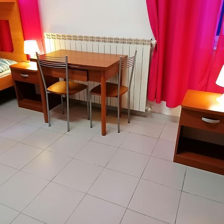 Perla Del Levante Hostel Фрамура Номер фото