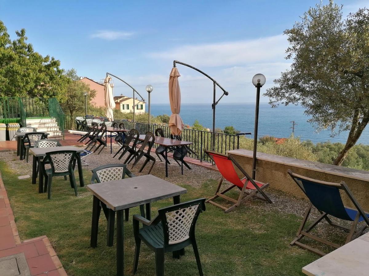 Perla Del Levante Hostel Фрамура Екстер'єр фото