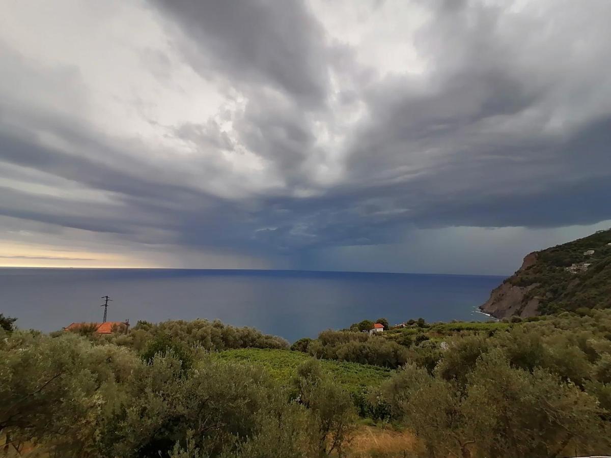 Perla Del Levante Hostel Фрамура Екстер'єр фото