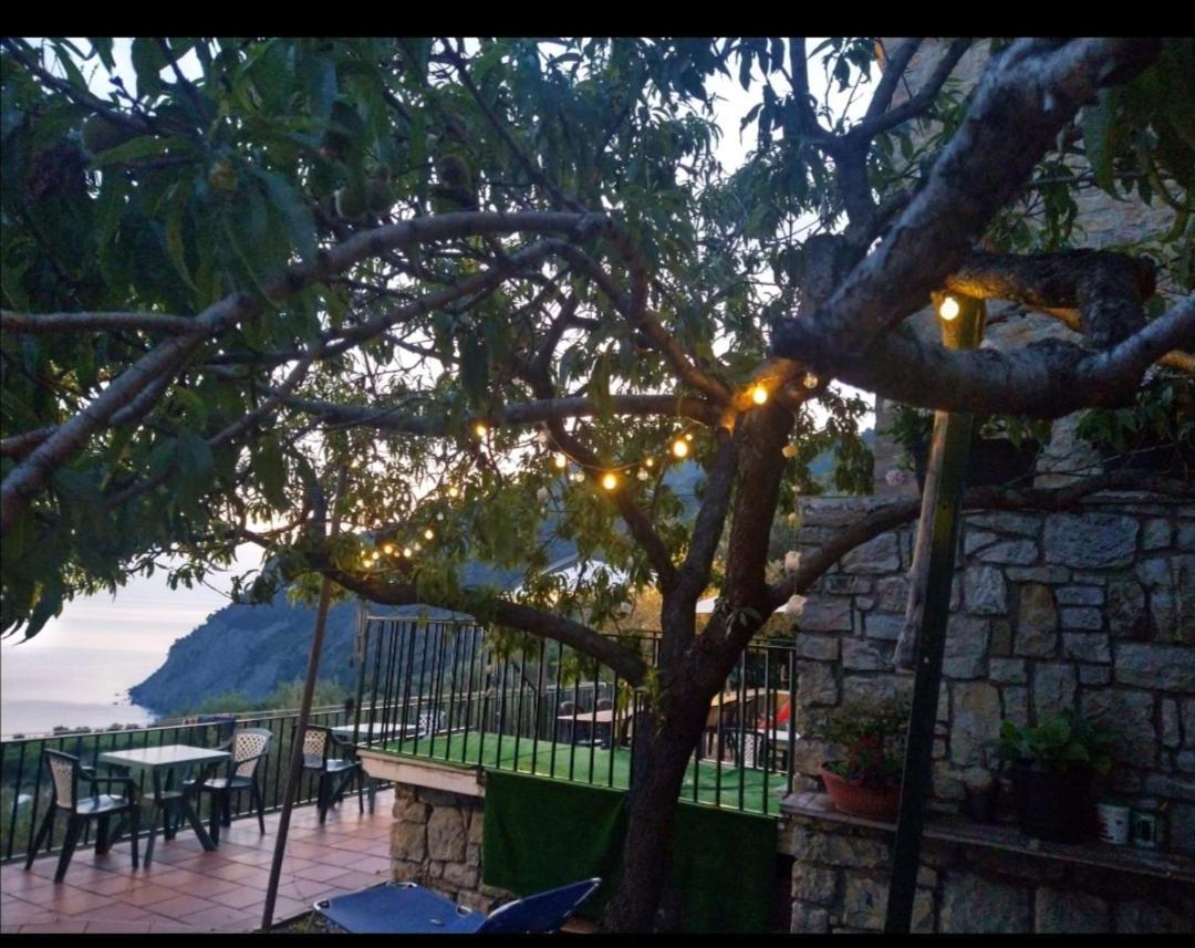 Perla Del Levante Hostel Фрамура Екстер'єр фото