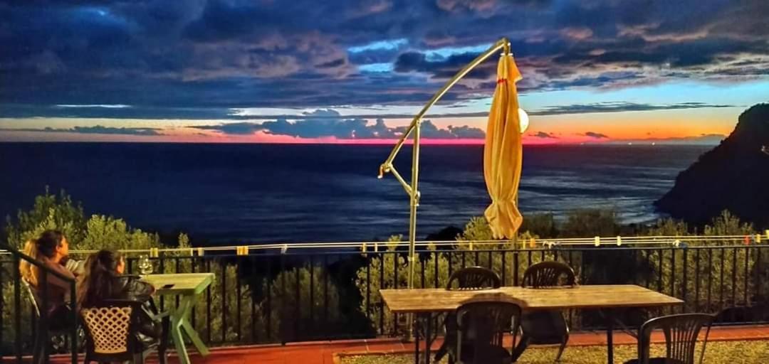 Perla Del Levante Hostel Фрамура Екстер'єр фото