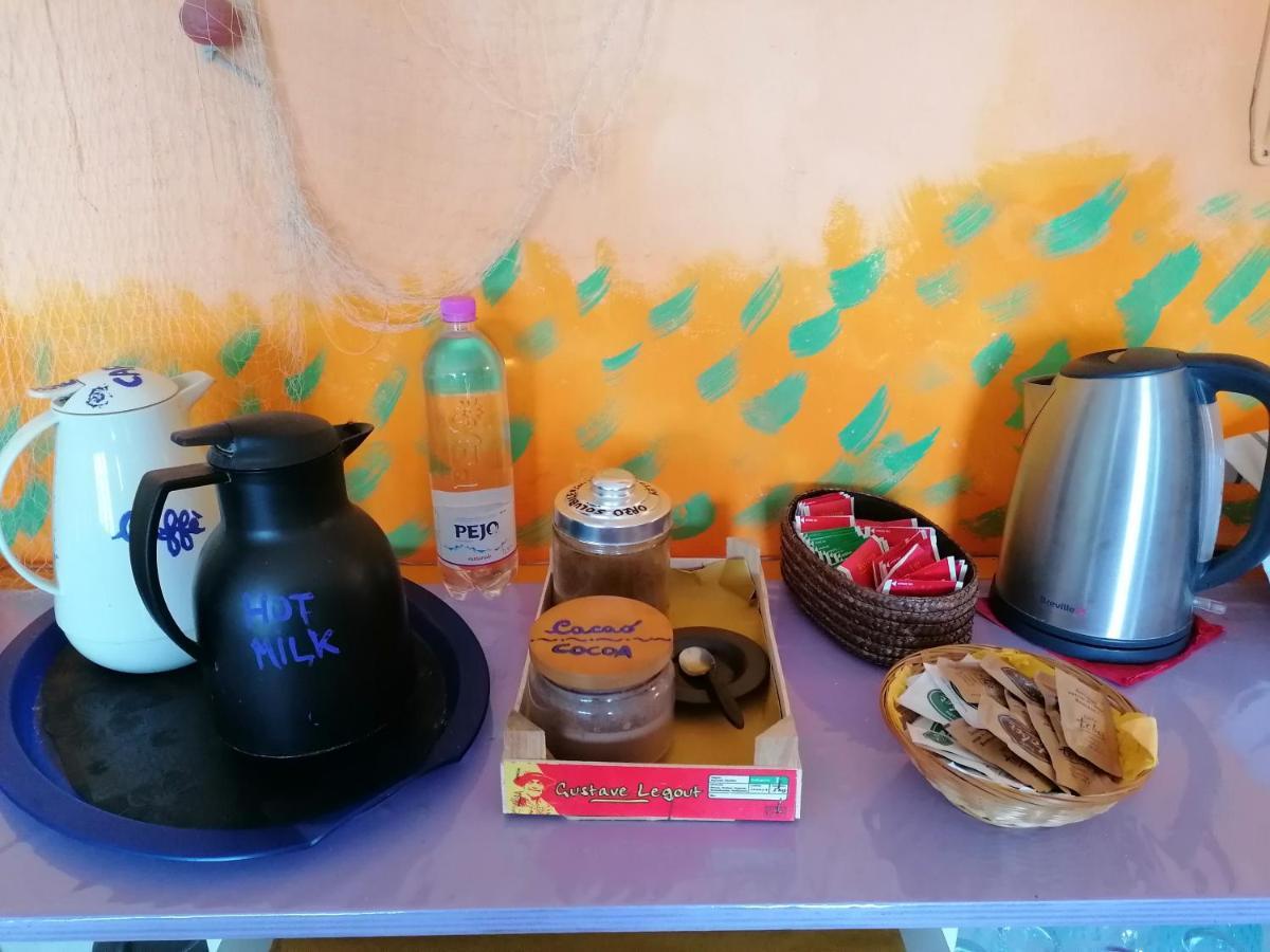 Perla Del Levante Hostel Фрамура Екстер'єр фото